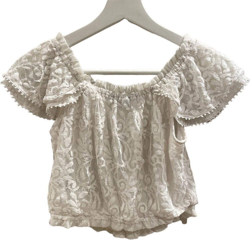 Abercrombie and Fitch White Lace Crop Shirt - Picture 2 of 6